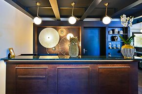 Hotel La Villa Port d Antibes & Spa