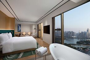 Hilton Garden Inn Xiamen Bailuzhou Park