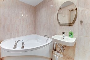 Ambitus on Dvinskaya street