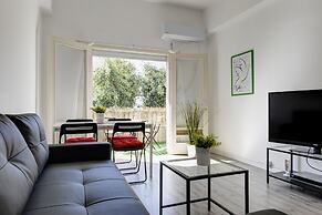 1 Bedroom Apartment With Balcony