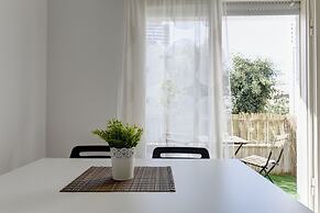 1 Bedroom Apartment With Balcony