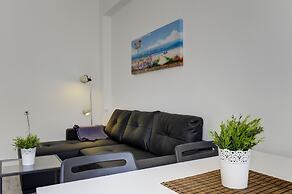 1 Bedroom Apartment With Balcony