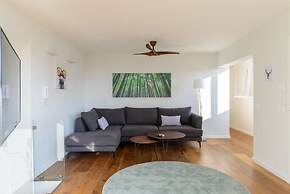 Duplex 2 bedroom with a terrace