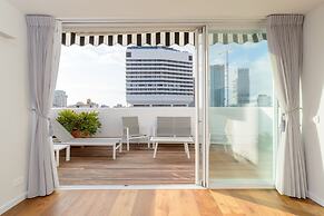 Duplex 2 bedroom with a terrace