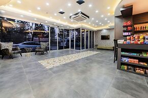 Diamond Palace Residence