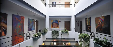 Atrium Hotel