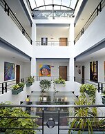 Atrium Hotel