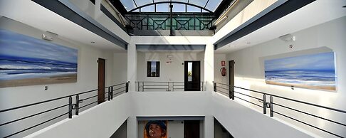 Atrium Hotel