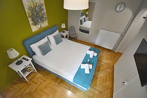 Check Point -  Koukaki