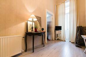 Charming Apartment in Old Tbilisi