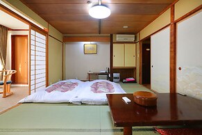 Raki Onsenryokan