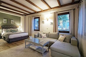 Almond House Suites Arachova - Adults Only