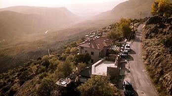 Almond House Suites Arachova - Adults Only