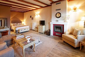 Almond House Suites Arachova - Adults Only