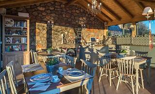 Almond House Suites Arachova - Adults Only