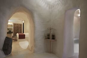 White Pearl Cavalieri - Adults Only