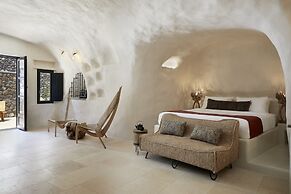 White Pearl Cavalieri - Adults Only