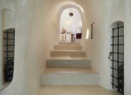 White Pearl Cavalieri - Adults Only