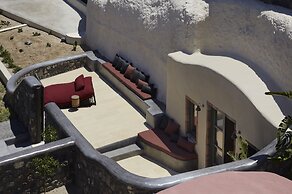 White Pearl Cavalieri - Adults Only