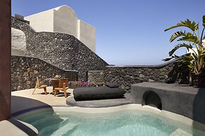 White Pearl Cavalieri - Adults Only