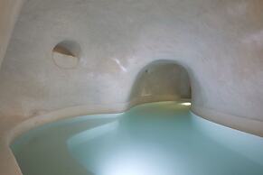 White Pearl Cavalieri - Adults Only