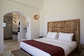 White Pearl Cavalieri - Adults Only