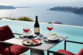 White Pearl Cavalieri - Adults Only