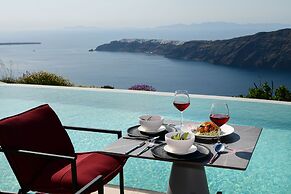 White Pearl Cavalieri - Adults Only