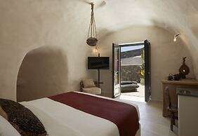 White Pearl Cavalieri - Adults Only