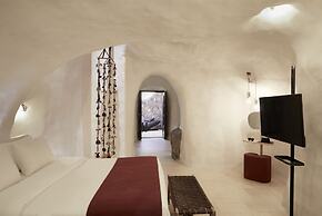 White Pearl Cavalieri - Adults Only