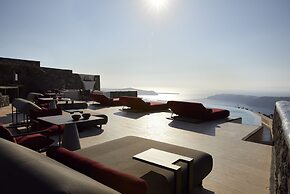 White Pearl Cavalieri - Adults Only