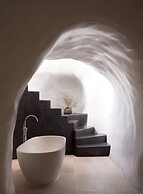 White Pearl Cavalieri - Adults Only