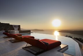 White Pearl Cavalieri - Adults Only