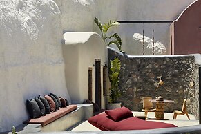 White Pearl Cavalieri - Adults Only