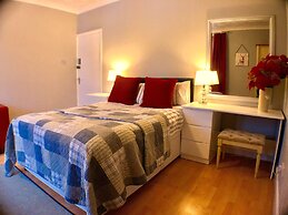 Little Connaught House