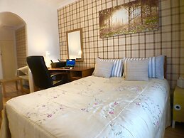 Little Connaught House