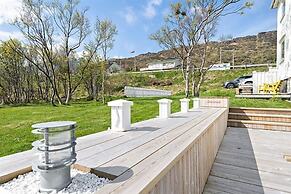 Private Cozy House by the Fjord