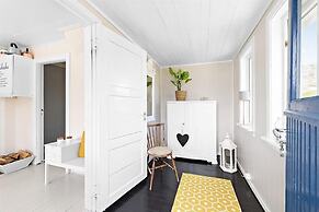 Private Cozy House by the Fjord