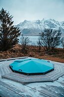 Private Cozy House by the Fjord