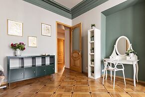 Hermitage apartment 200 m2