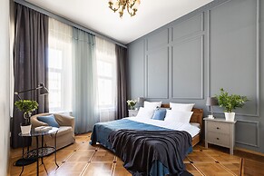 Hermitage apartment 200 m2