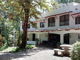 Believe Surf & Yoga Lodge Santa Teresa - Hostel