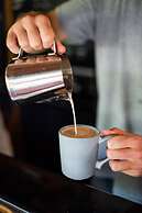 Believe Surf & Yoga Lodge Santa Teresa - Hostel