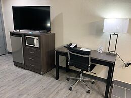 Crescent Park Motel & Suites