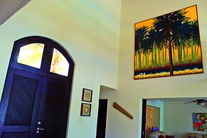 Box Cay Luxury Ocean Front Villa