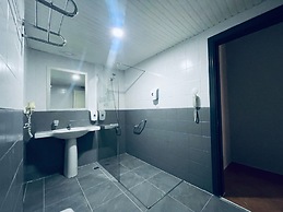 Grand Alisa Hotel – Ex.Royalisa Hotel