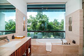 Beachfront Villa Danang Beach