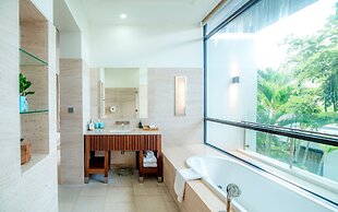 Beachfront Villa Danang Beach