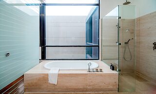 Beachfront Villa Danang Beach