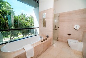 Beachfront Villa Danang Beach